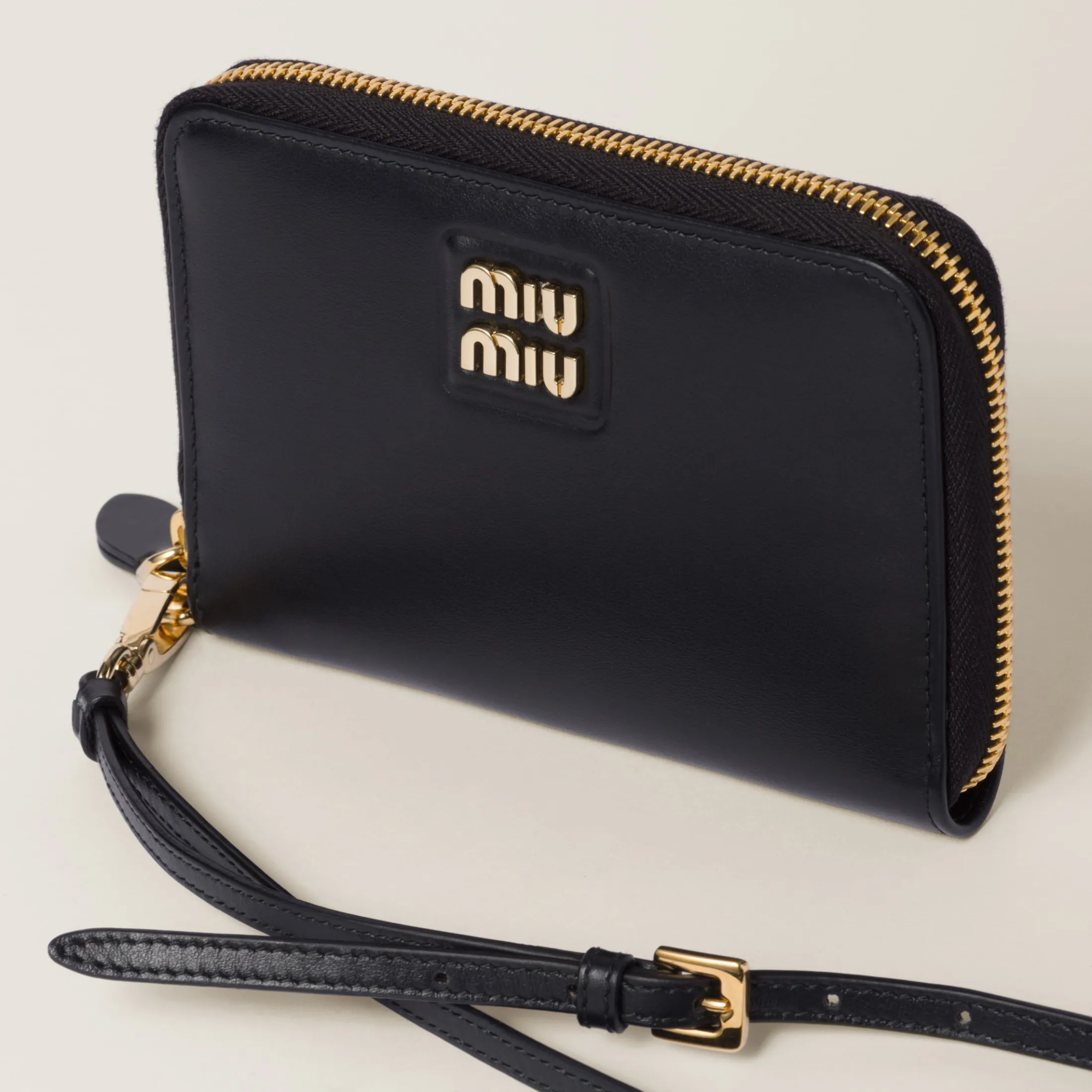 Black Leather Passport Holder | Miu Miu