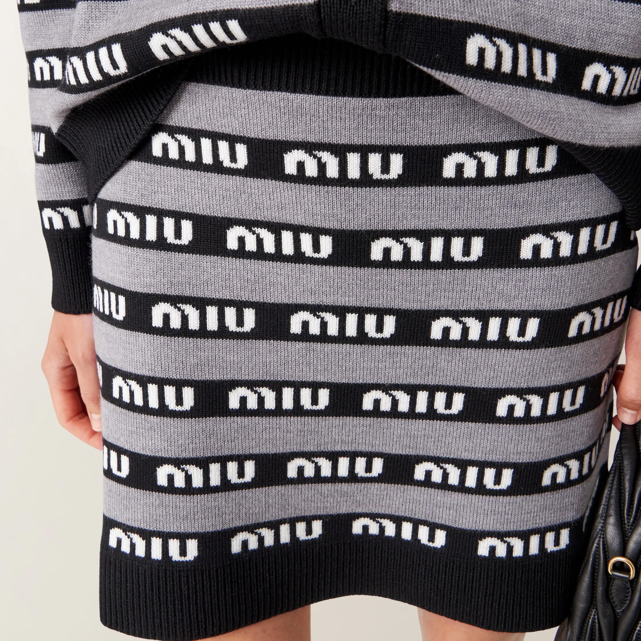 Black Wool Skirt | Miu Miu