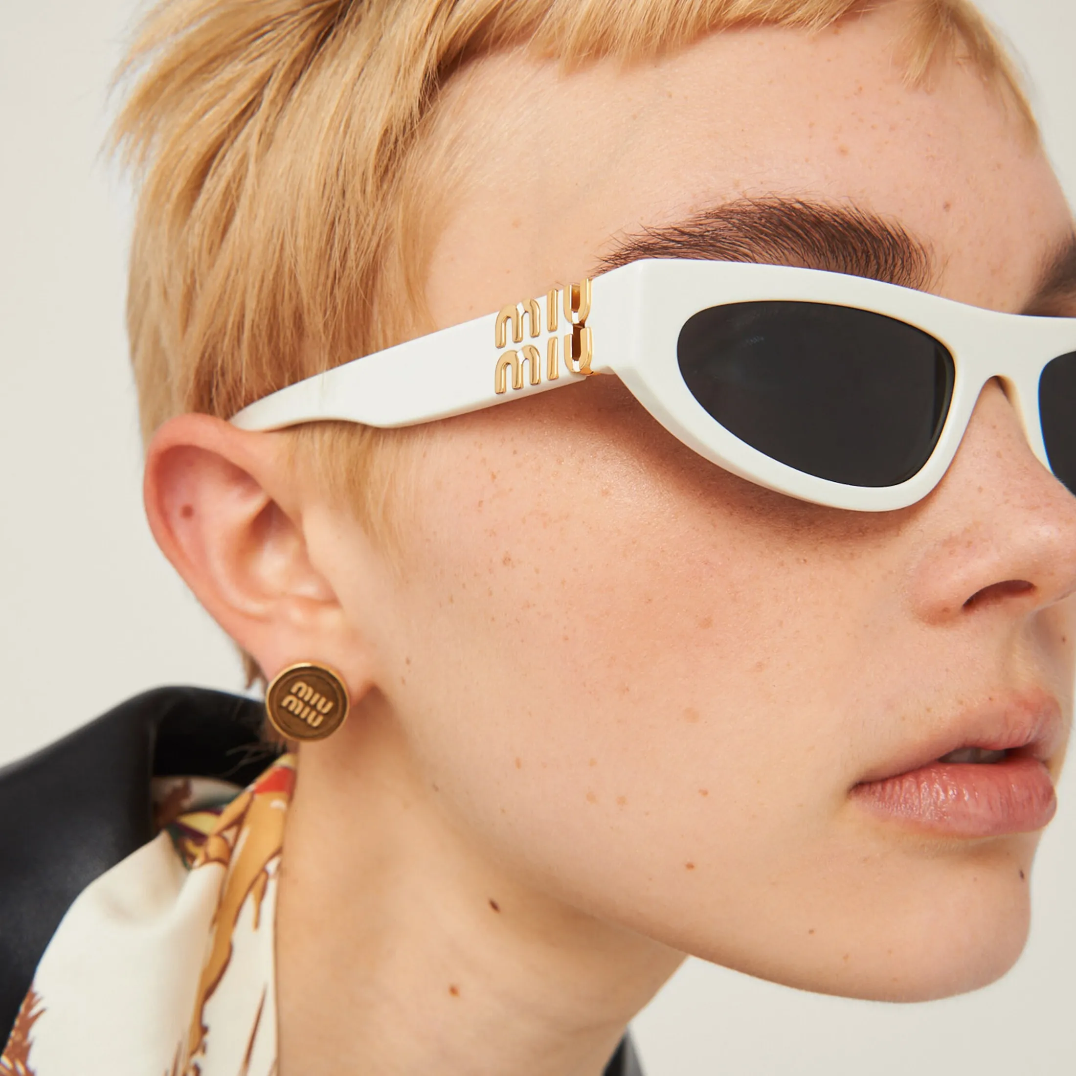 Slate Gray Lenses Miu Glimpse Sunglasses | Miu Miu